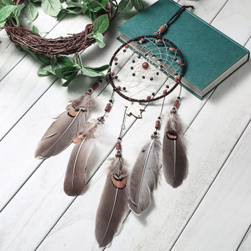 Retro Maple Leaf Dream Catcher Wind Chimes Indian Style Feather Car Pendant Dream Catcher