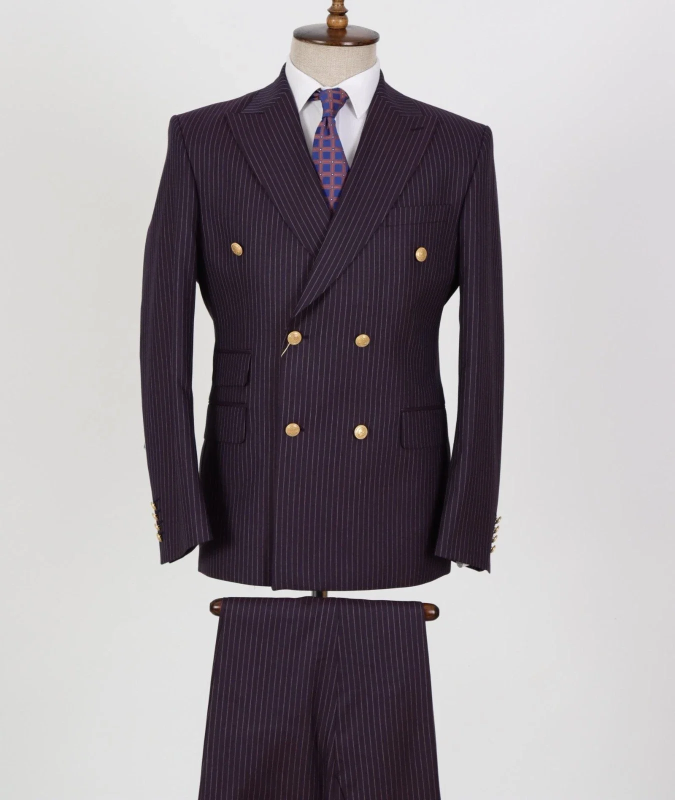 Vintage Men 2 Pieces Suit Chalk Stripe Double Breasted Gold Buttons Peak Lapel Slim Fit Blazer Pants Set Customized Formal