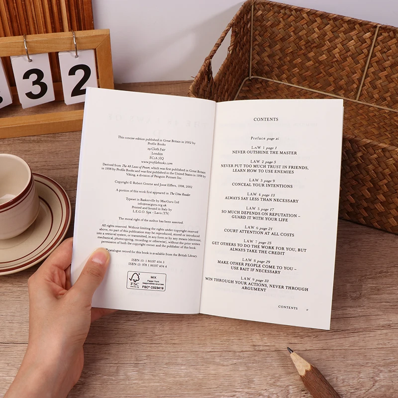 The Concise 48 Laws Of Power English Book By Robert Greene Political Leadership Political Philosophy Motivation Books