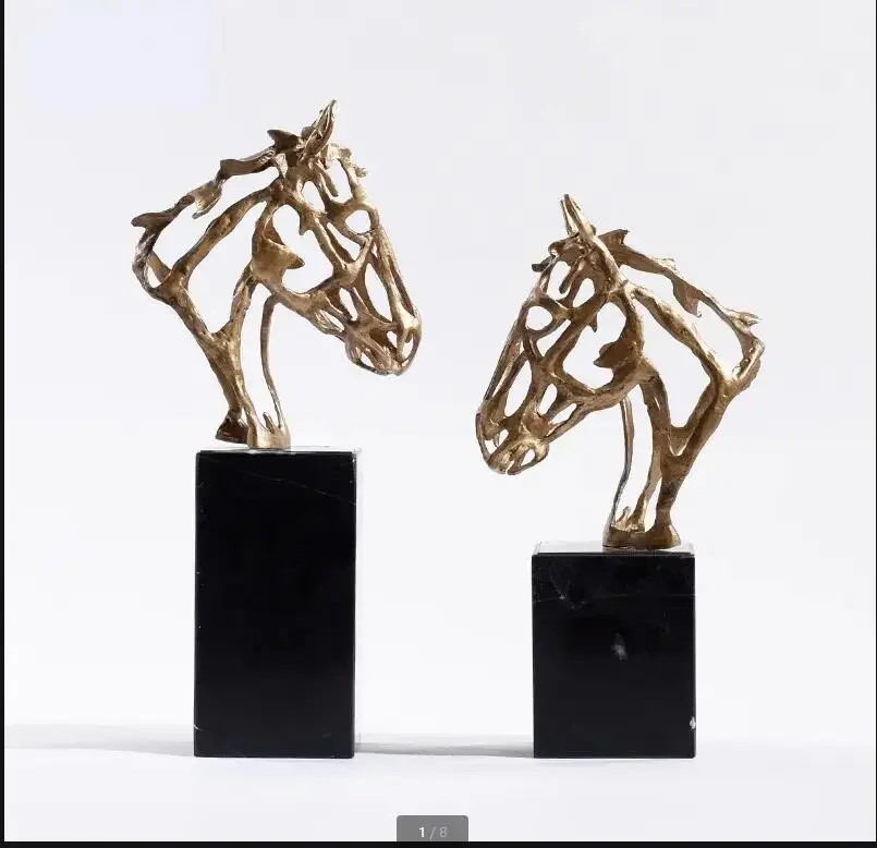 

Metal Hollow Horse Head Ornament Stone Base Decor Accessories Exhibit Knickknacks Figurines Statue Decoration Crafts Sculpture