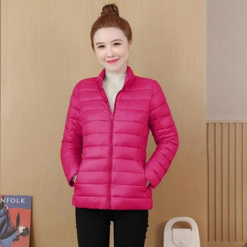 2023 New Women Down Cotton Coat Winter Jacket Female Light Down Cotton Parkas Hood Cottoned Outwear Slim and Short Overcoat