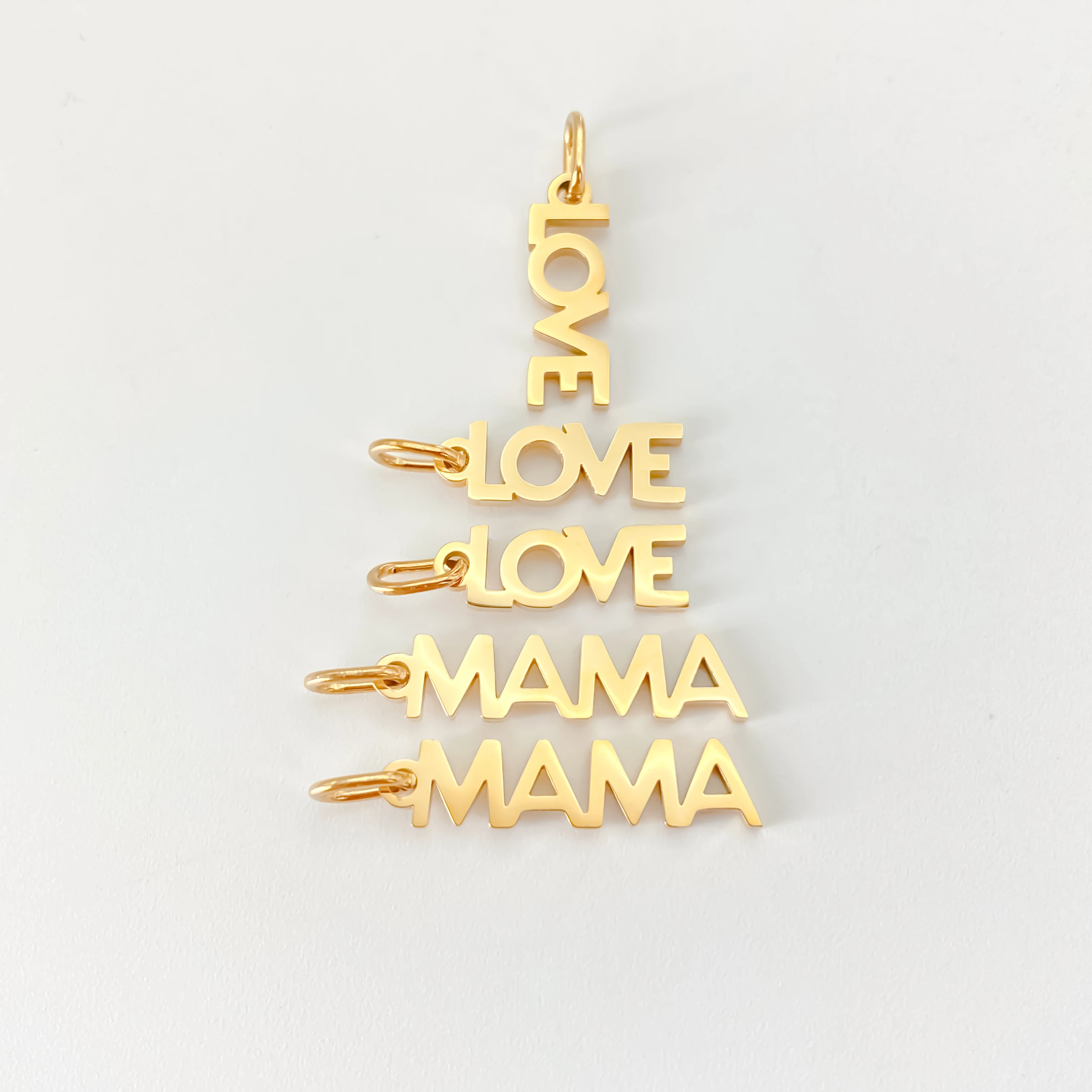 ماما الحب DIY سحر الفولاذ المقاوم للصدأ مجوهرات اكسسوارات قلادة بحرف زوجين تذكارية هدية عيد الأم مصنع الموردين