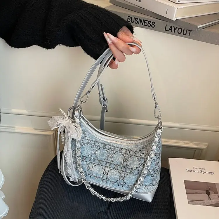 

Новая популярная женская сумка 2026 года: универсальная сумка-мессенджер на плечо для повседневных поездок, нишевая модель класса люкс