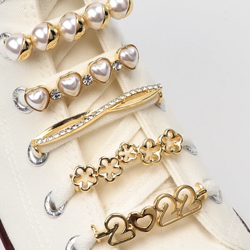 Shoelaces Decoration Shoelace Buckle Pearl Shoes Charm Accessories Elegant Vintage Luxury Shiny Rhinestones Women Sneakers 1pc