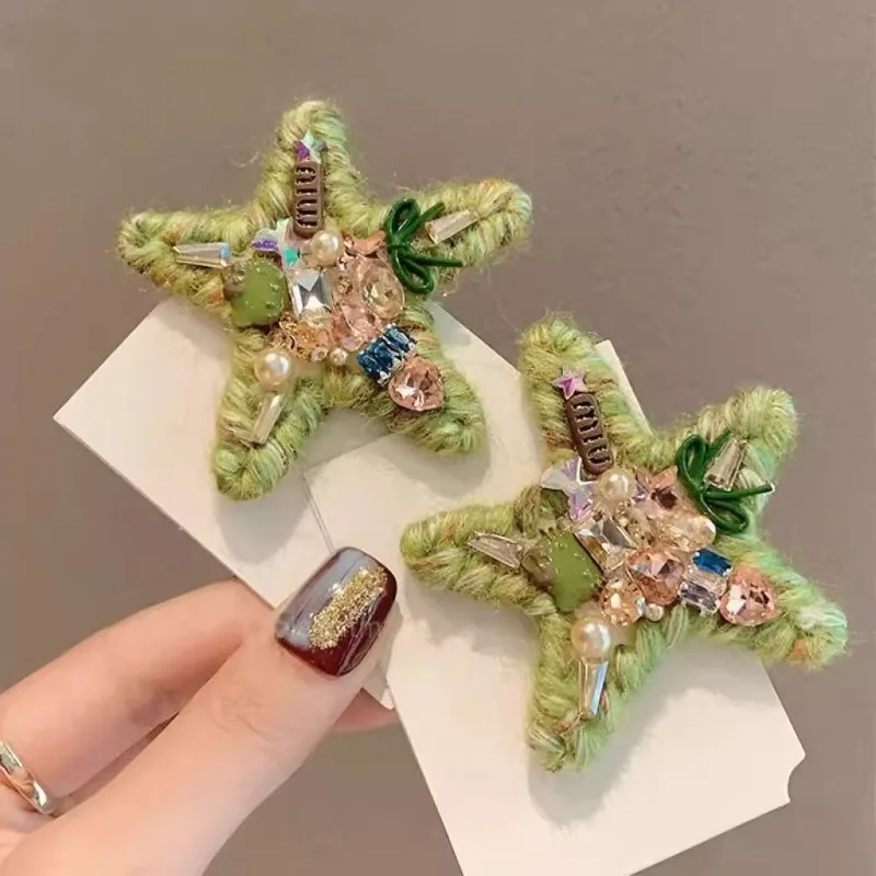 

Girls' Dopamine Star Hair Clips - Plush & Rhinestone Details, Duckbill Clips for Bangs/Stray Hair, Cute Versatile Side Clips.