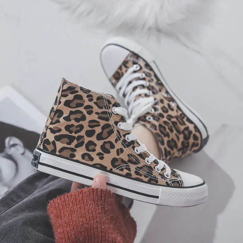 New Leopard Print High Top Canvas Shoes Harajuku Sneakers Fashion Lace-up All-match Flat Women Classic Streetwear Platform Shoes