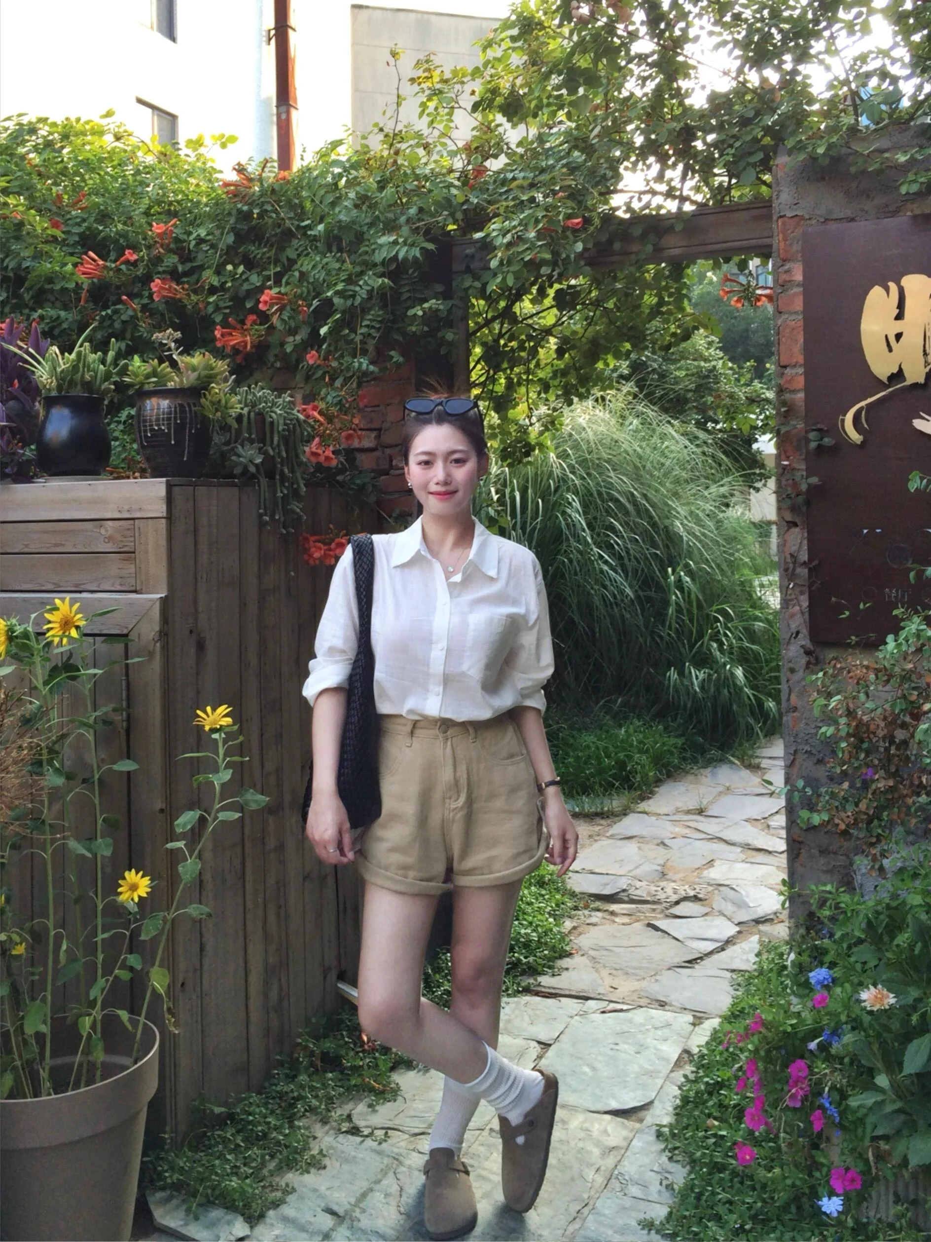 

Classic Cotton Linen White irt Women's Loose Fit Summer Faionable Commute Sle Long Sve Collar Breathable Sun Pr...