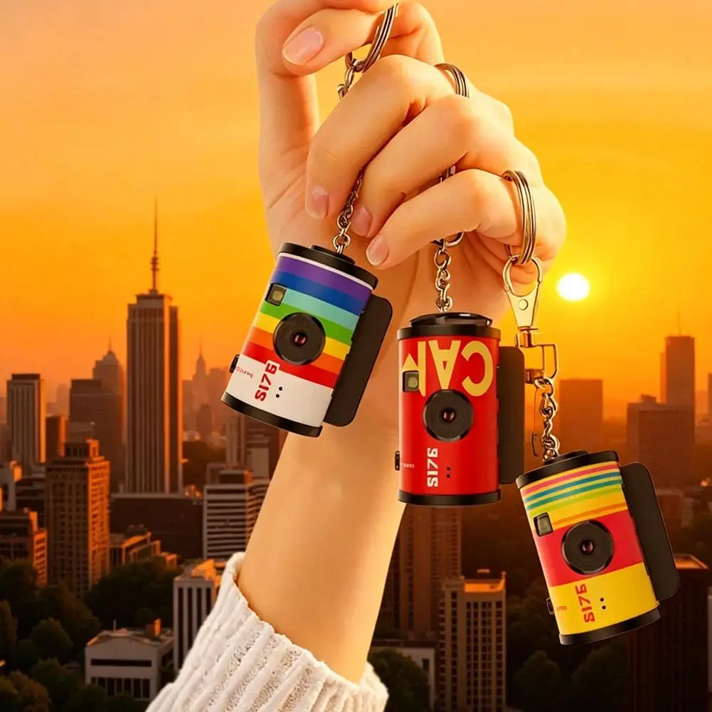 Retro Mini Digital Camera Keychain