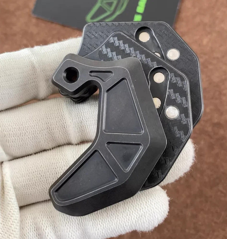 EDCステンレス製バナナ型フィジェットスライダー減圧玩具