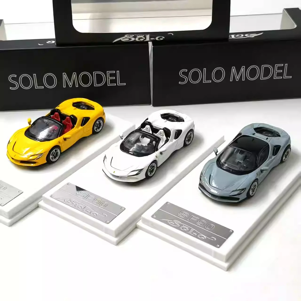 

SOLO 1:64 SF90 Суперкар из сплава, литье под давлением и игрушечный транспорт, модель автомобиля, миниатюрная масштабная модель автомобиля, игрушки для детей