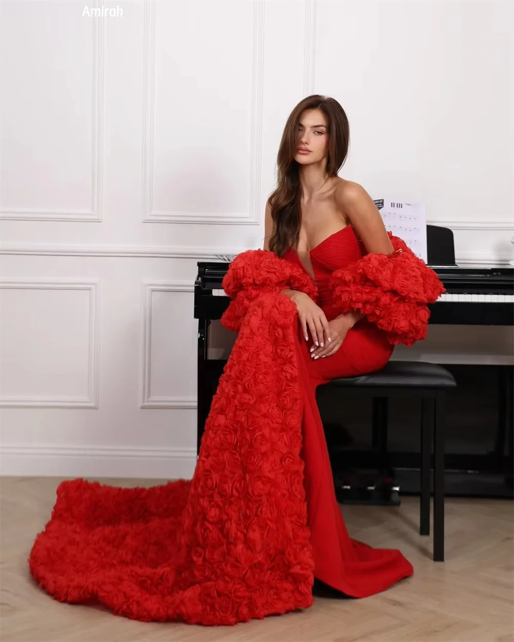 Amirah sur mesure robes d'occasion sur mesure pour les Occasions spéciales robe de soirée cape rouge fleurs 3D robe de Gala longue queue de poisson
