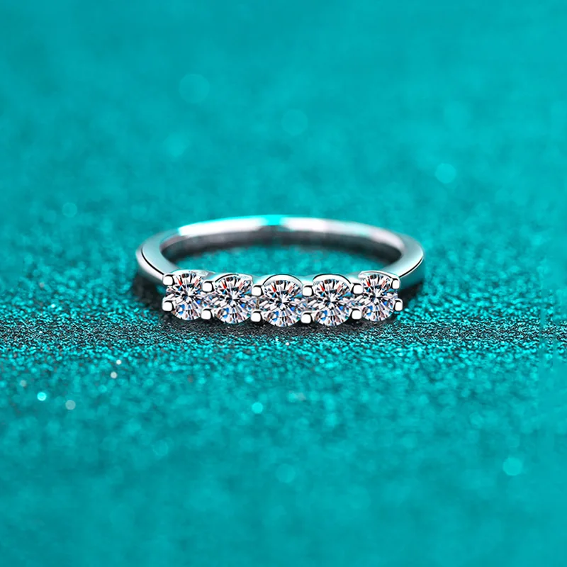 خاتم خاتم زفاف أسيس مويسانيتي 5 أحجار 0.57cttw D اللون مختبر الماس مطلية بالذهب 925 خواتم فضية قابلة للتكديس للنساء