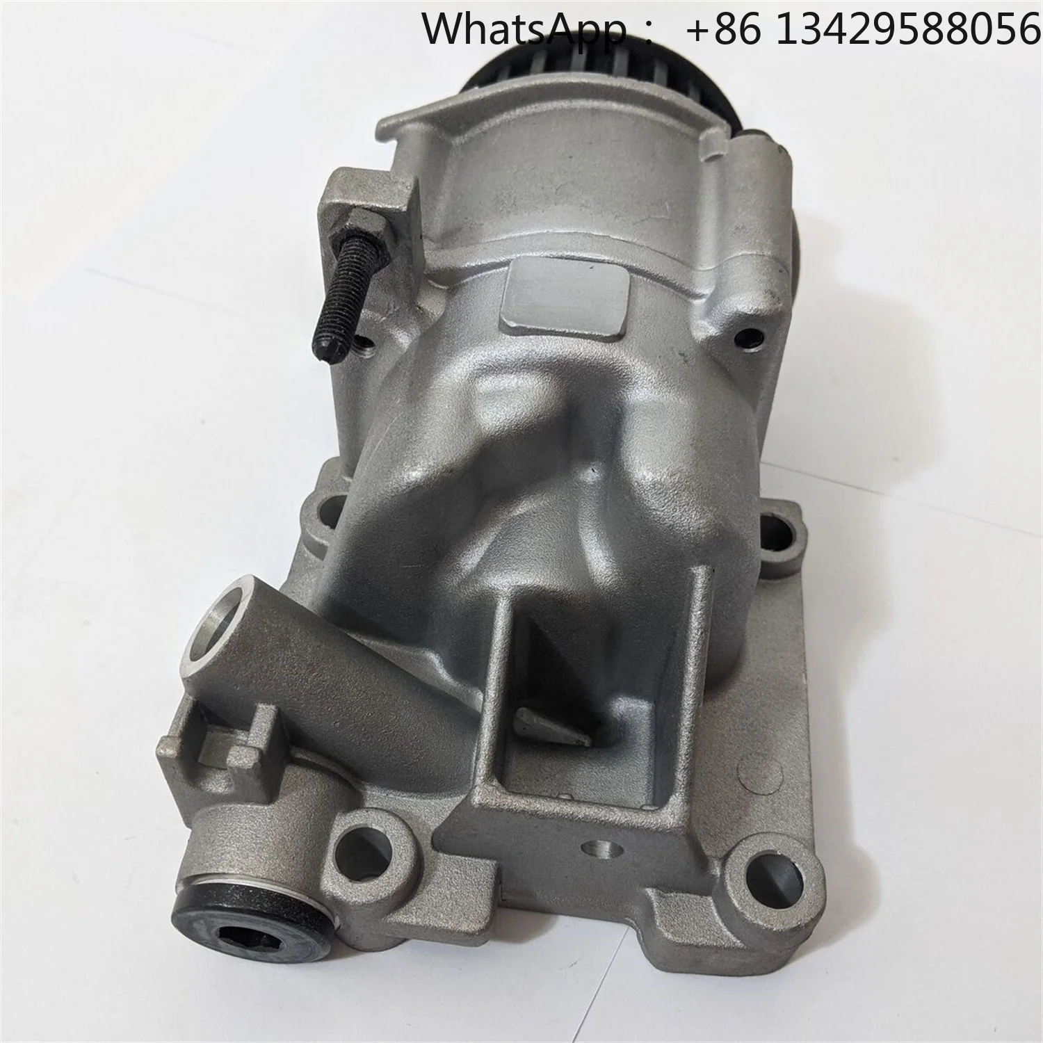 

Oil Pump 04270665 0427-0665 04286878 for BF4M1011 1011F Engine