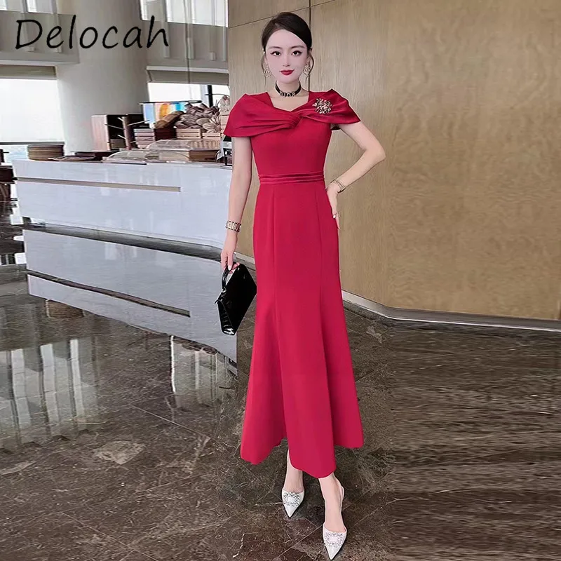 Delocah Fashion Design Damski kwadratowy kołnierzyk z kwiatkiem na piersi Wyszczuplająca elegancka czerwona piękna sukienka z rybim ogonem