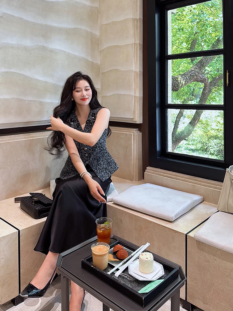 

YANGXIAOJING Summer New Sle Slimming Versatile Beaded Vest Top f-length Skirt Set Women's Ele Faion Ensemble