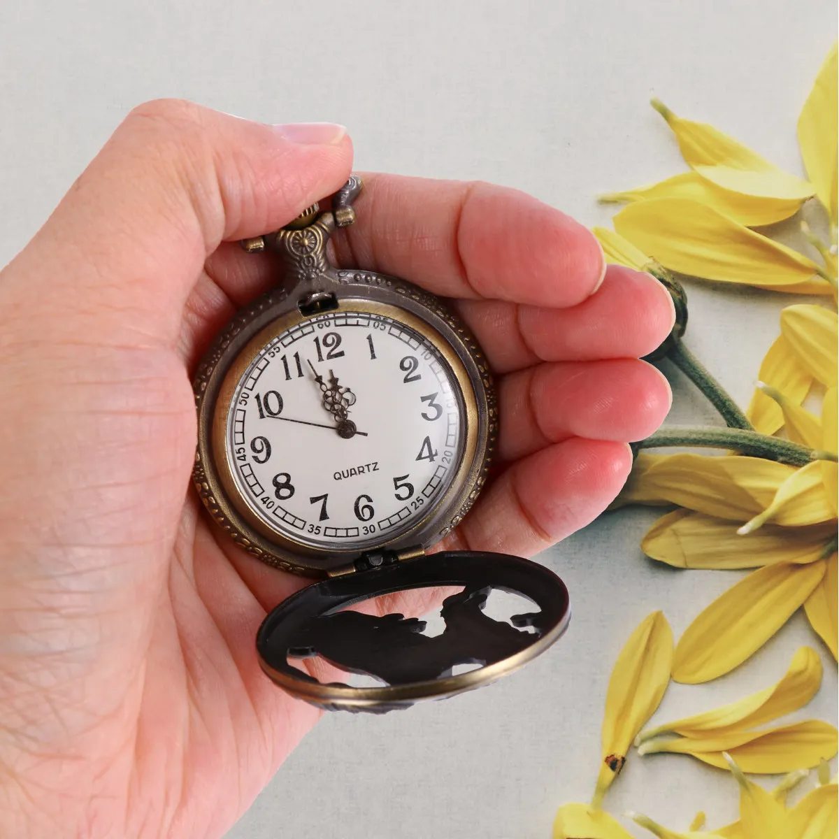 1-unidade-de-relogio-de-bolso-com-formato-de-cao-em-liga-metalica-estilo-retro-com-mecanismo-de-quartzo-para-homens-e-mulheres-acessorio-de-moda-presente-relogio-decorativo