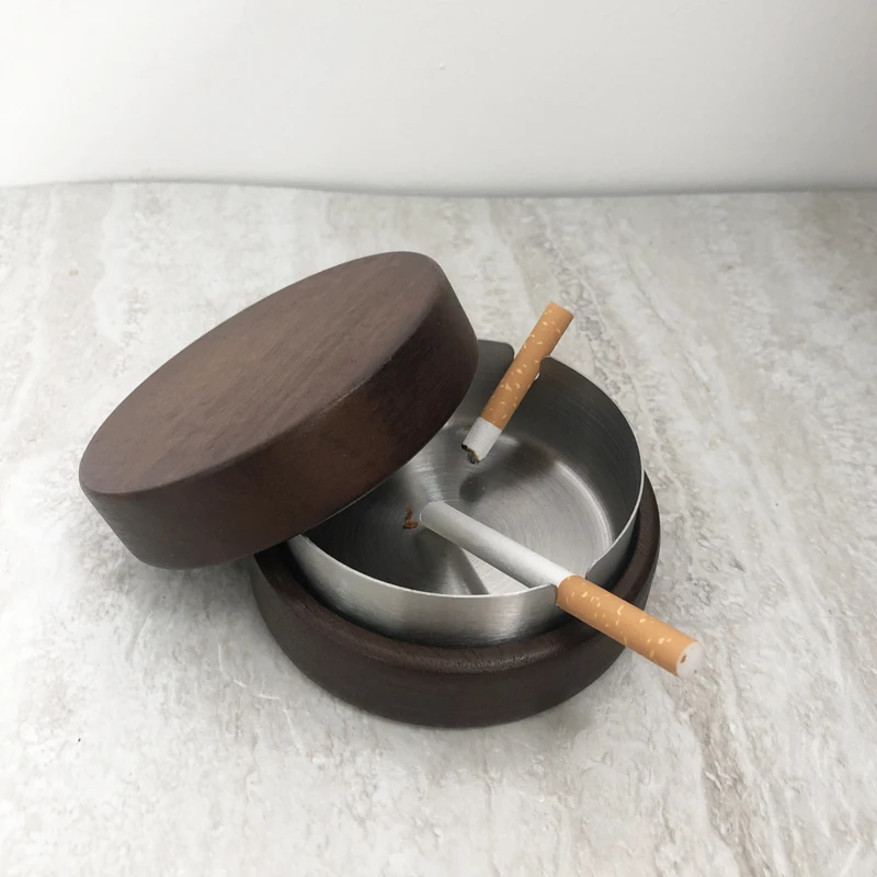 New Handmade Walnut Wood Anti-fly Ash Ashtray Portable With Cover Anti-slip Ash Tray For Home Heat Resistant Smoking accessories