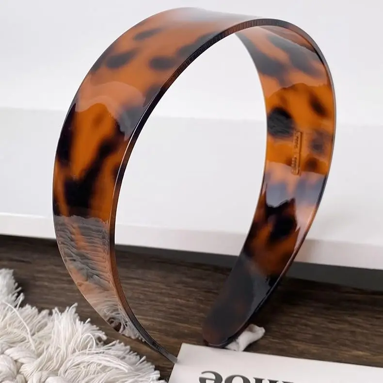 Dickes Schildpatt-Stirnband mit Zähnen für Frauen 1,5 Zoll Rutschfest Vielseitig Breites Retro-Acetat-Kunststoff-Stirnband – Detail 4