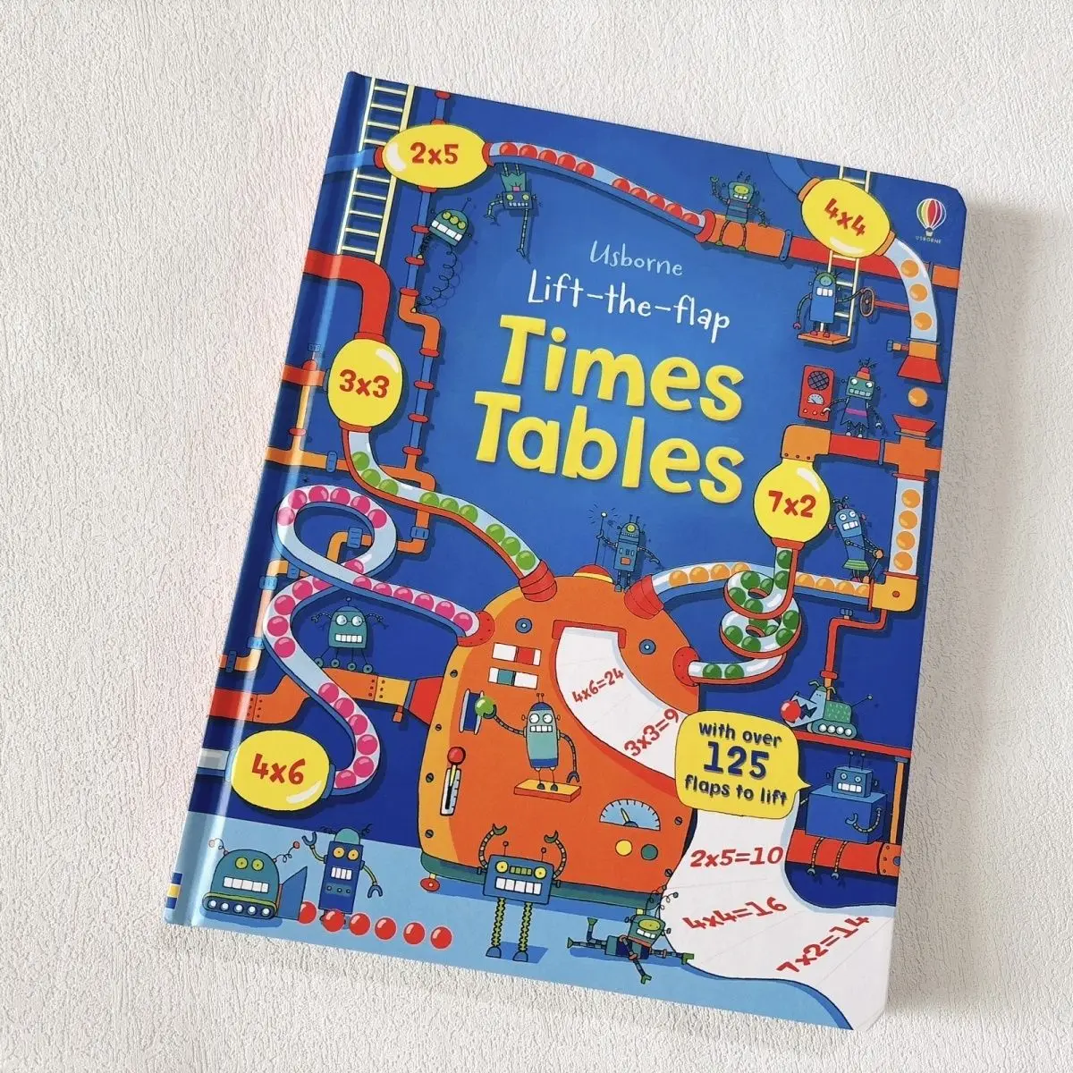 

Книга «Поднимите на таблицы Times» Usborne, детская дошкольная книга для раннего образования, популяризация науки, раскладывающаяся книга