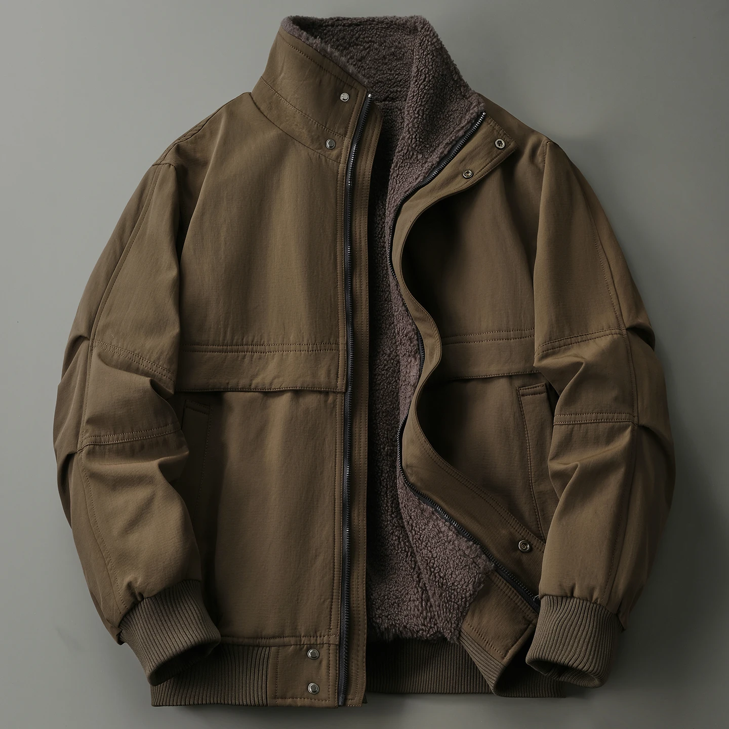 

Утолщенная рабочая куртка в американском стиле, мужская красивая тяжелая свободная теплая трехстойкая флисовая куртка