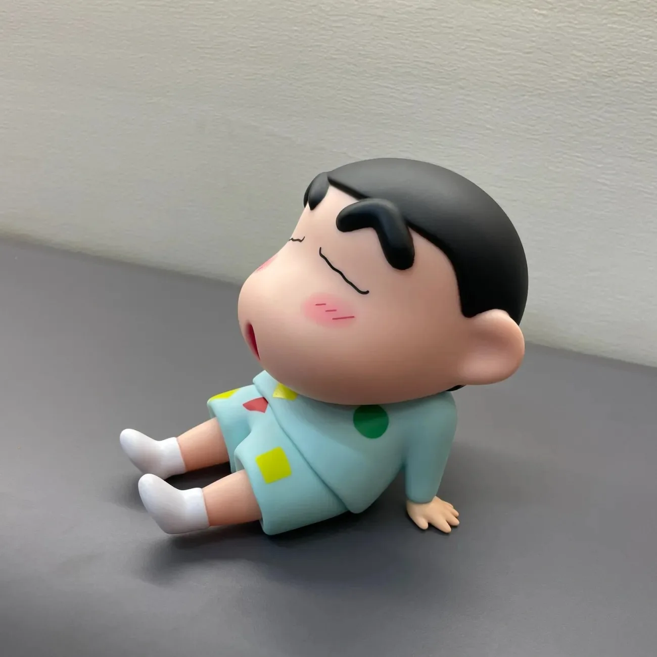 Schattige Krijt Kleine Nieuwe Ornamenten, Mobiele Telefoonhouder Nohara Shinnosuke, Hand-Do Model Tij Play Pop Tij Spelen Klein Geschenk