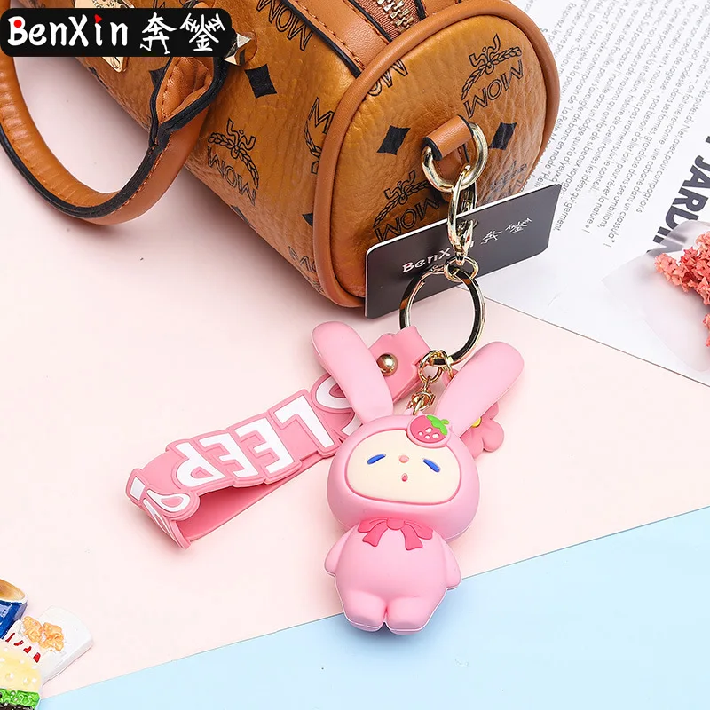 2025 Miniso Business personalisierte und exquisite kleine Geschenke, originale stressabbauende Schlüsselanhänger-Auto-Paar-Rucksäcke