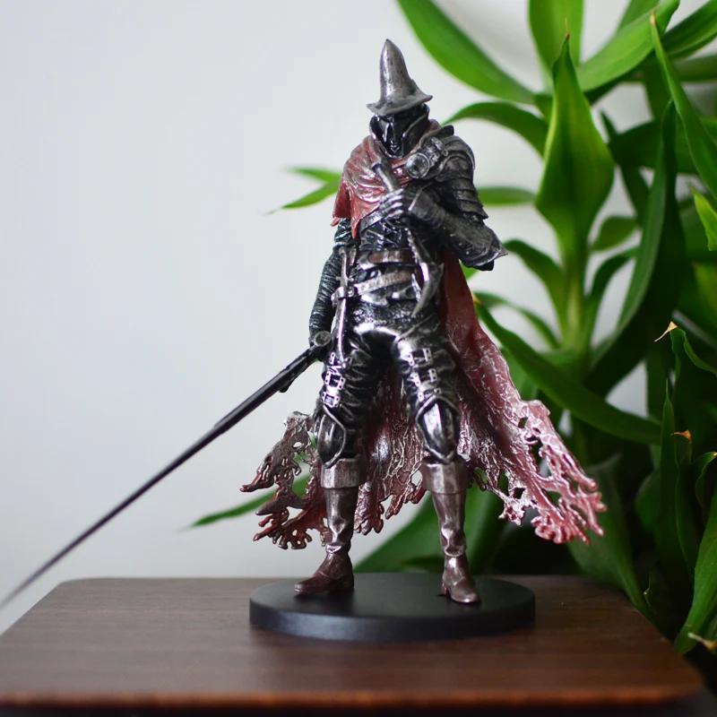 

Dark Souls 3 Abyss Watchers Statue - High Detail Resin 20cm Action Figure, Collector's Model for Dark Fantasy Fans