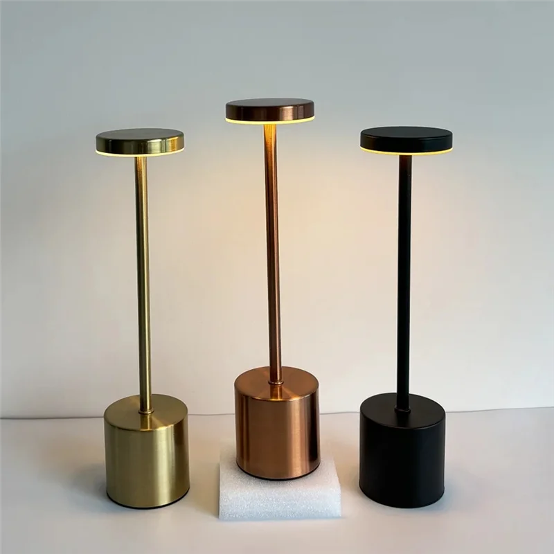 ABHU نوع C قابلة للشحن LED الجدول مصباح اللمس التبديل السرير ضوء الليل المحمولة 3 اللون لمبة مكتب لغرفة بار النادي