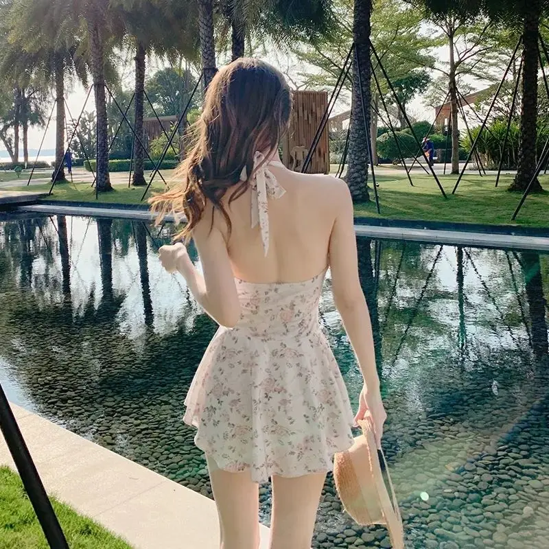 หญิงบริสุทธิ์และ Lustful ใหม่ High-end เซ็กซี่กระโปรงชุดว่ายน้ําชิ้นเดียว