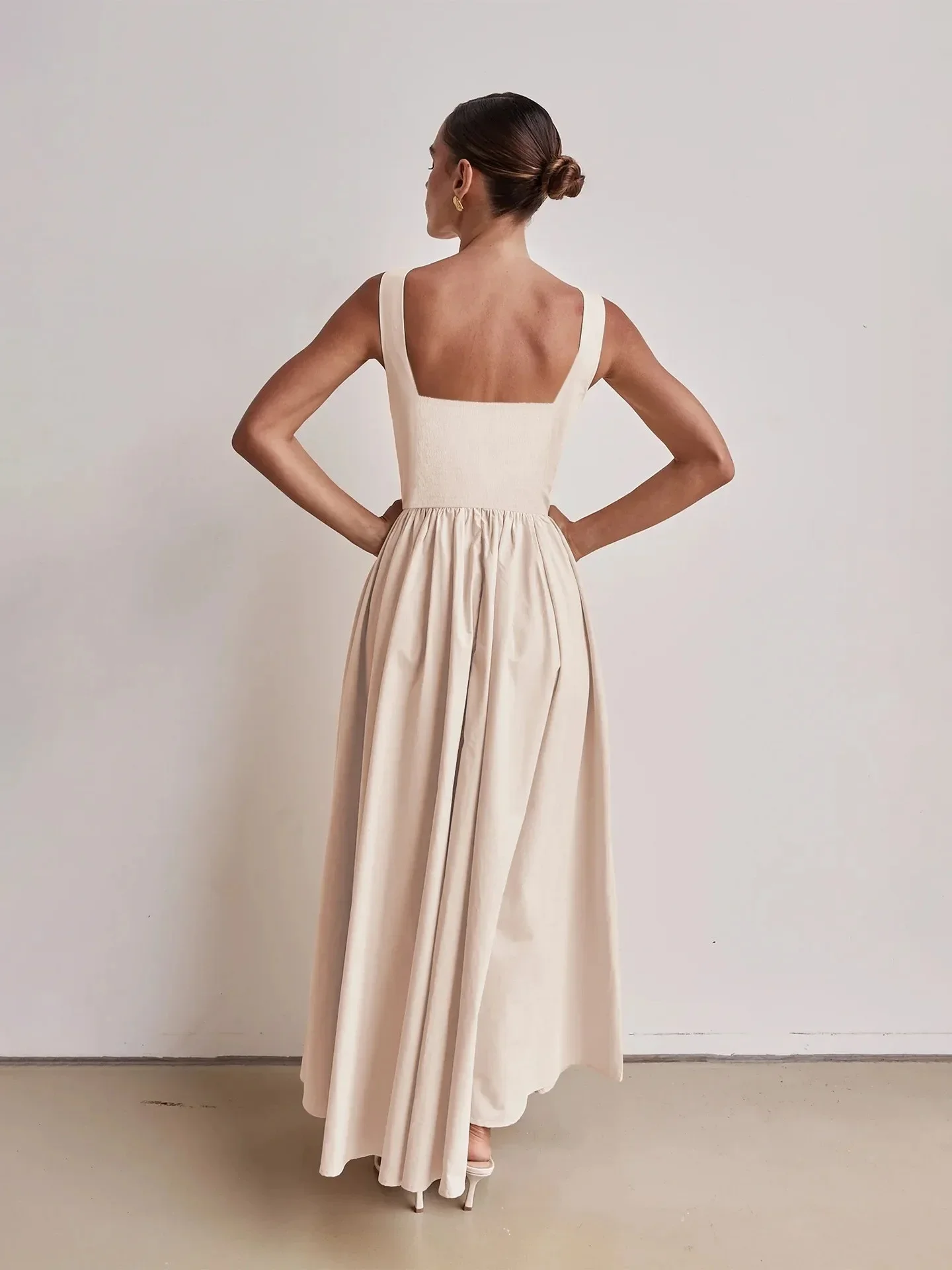 Elegant Pure Color Long Sleeveless Dress with Pleats for Women New Summer 2025 Fashionable Maxi Gown from Mainland China