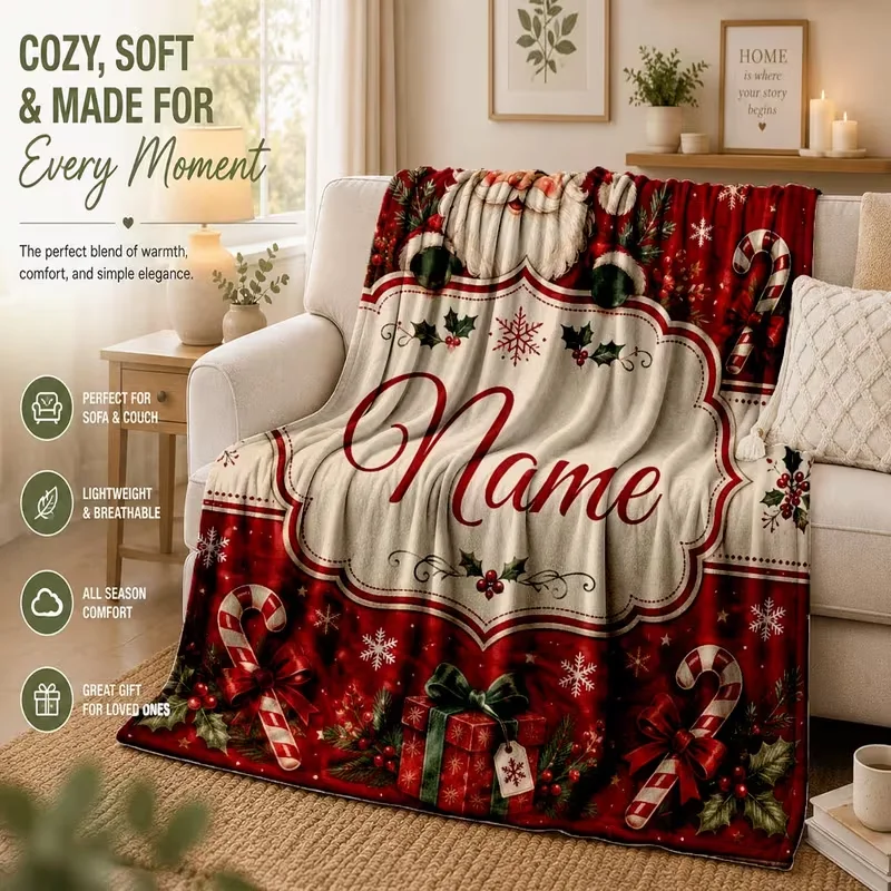 Christmas Throw Blanket - 名前入りでカスタマイズ可能なクリスマス柄のブランケット。暖かく柔らかいフランネル素材で、お子様やご家族がソファやベッドでくつろぐ際に最適な、心温まるクリスマスギフト。