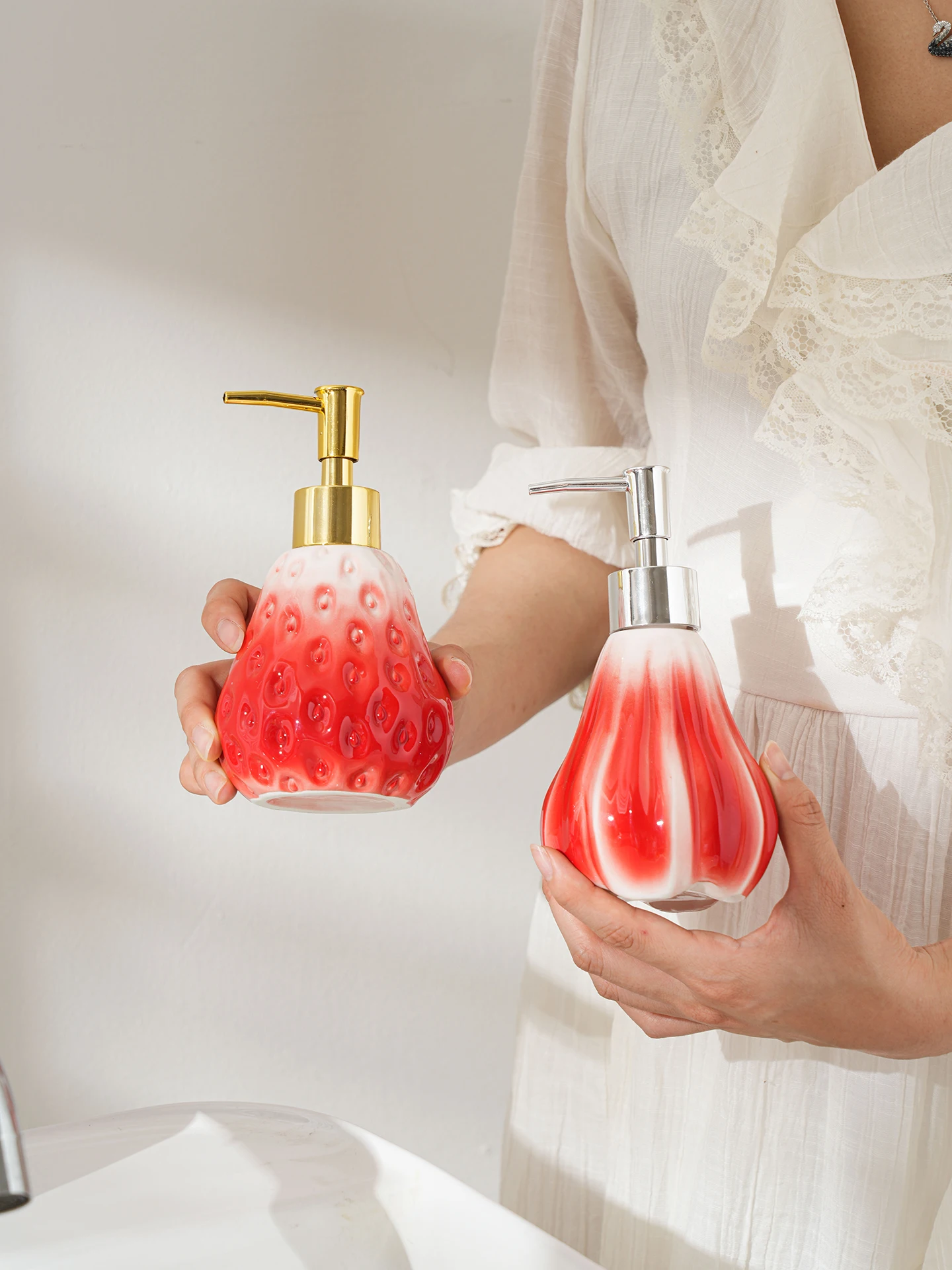 

Ceramic hand washing liquid bottle Commercial bathroom bath liquid separate bottle Hotel home stay home lotion press bottle