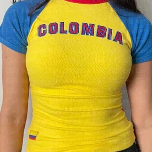 كولومبيا المرأة الفن المطبوعة اقليم اقتصاص ، ملابس Y2K ، قوطية خمر بنات تي شيرت، 2000s الجرونج Streetwear ، دروبشيبينغ أفضل 12 ملابس مبيعا في كولومبيا - رقم 1