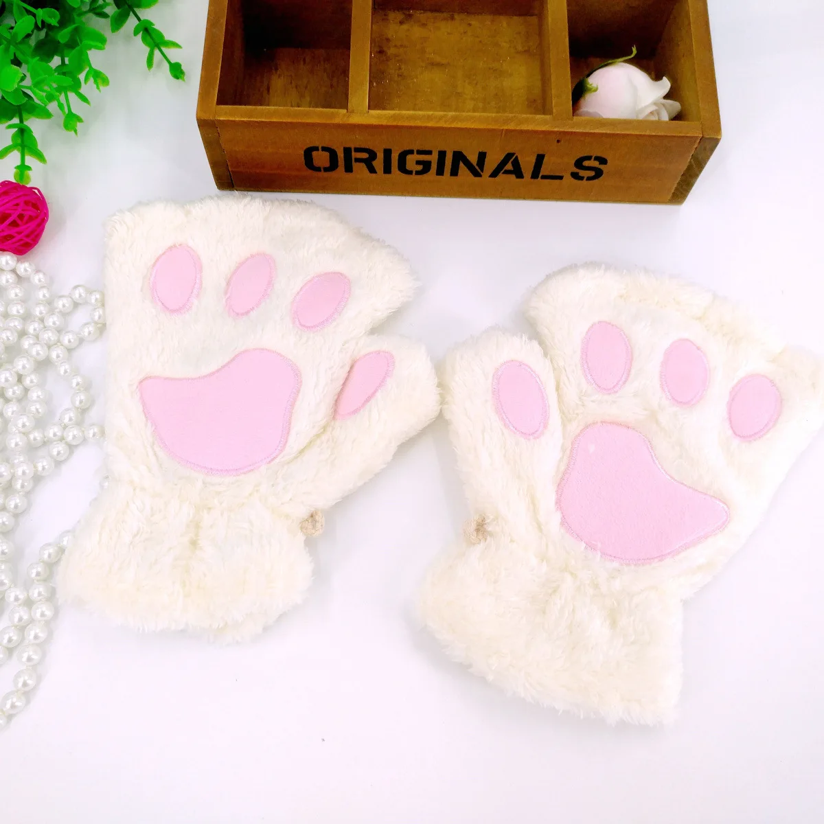 Kawaii Women Cat Gloves Fashion Girls Cat Claw Paw Plush Mittens Warm Soft Plush Short Fingerless Half Finger Winter Gloves