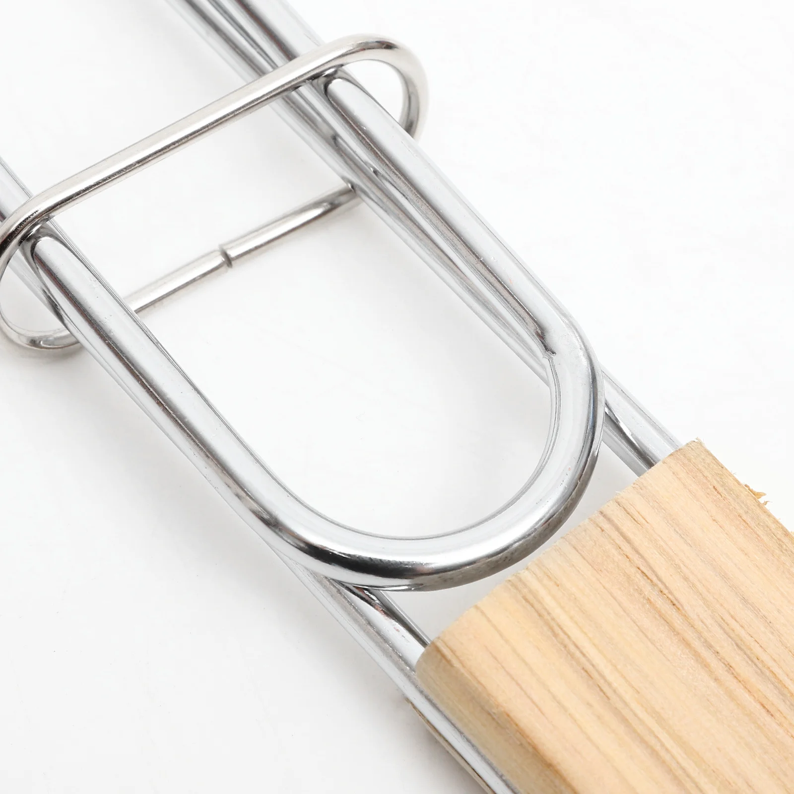 

2Pcs Outdoor Iron Grill Basket Fish Clip Round Net Rack Thick Thin Barbecue Tool Wooden Handle Grill Basket Round Net Rack