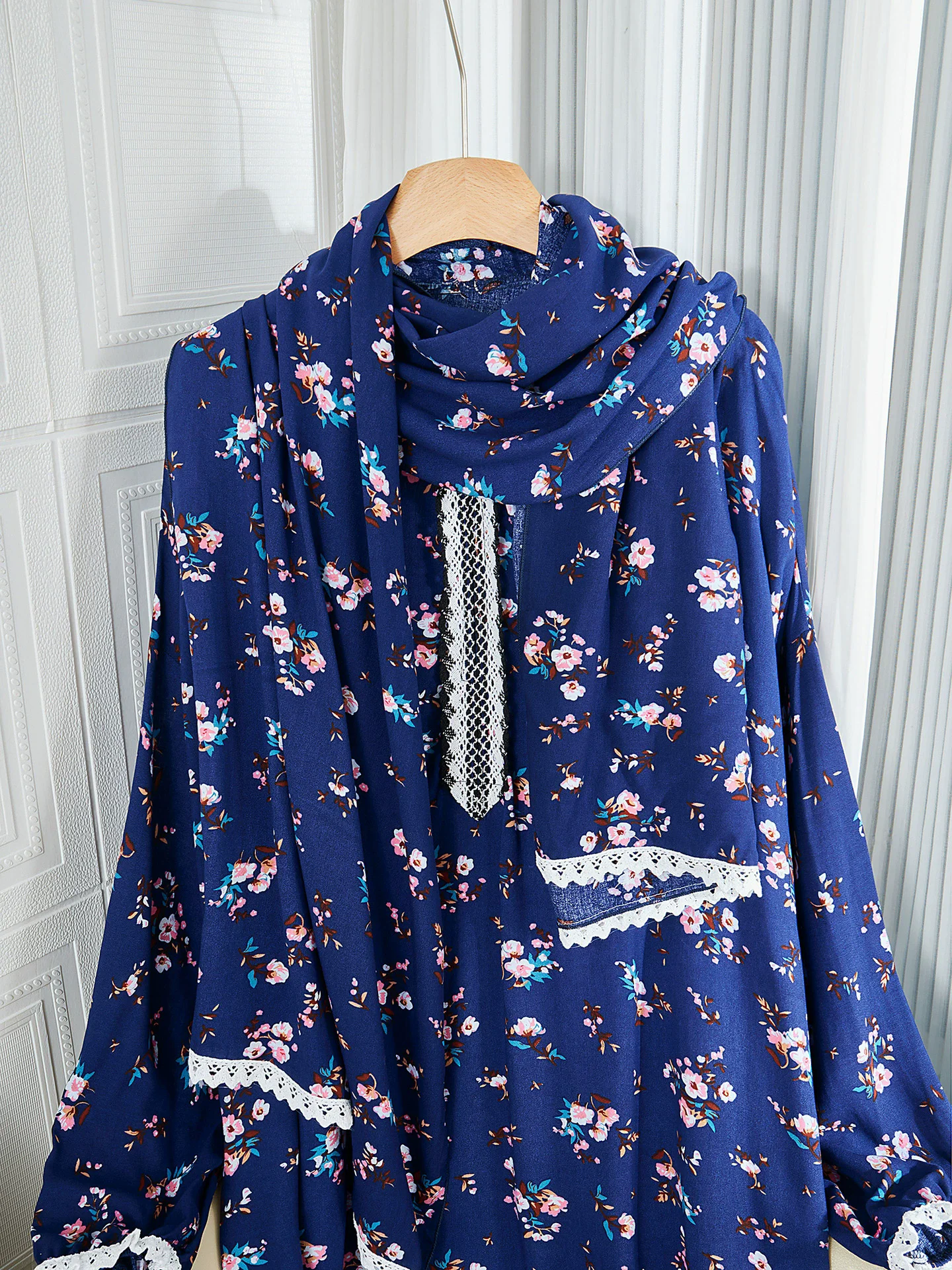 ملابس نسائية كبيرة الحجم أردية طويلة للنساء المسلمات في الشرق الأوسط، أوشحة، أردية صلاة من قطعة واحدة، فستان مطبوع عصري