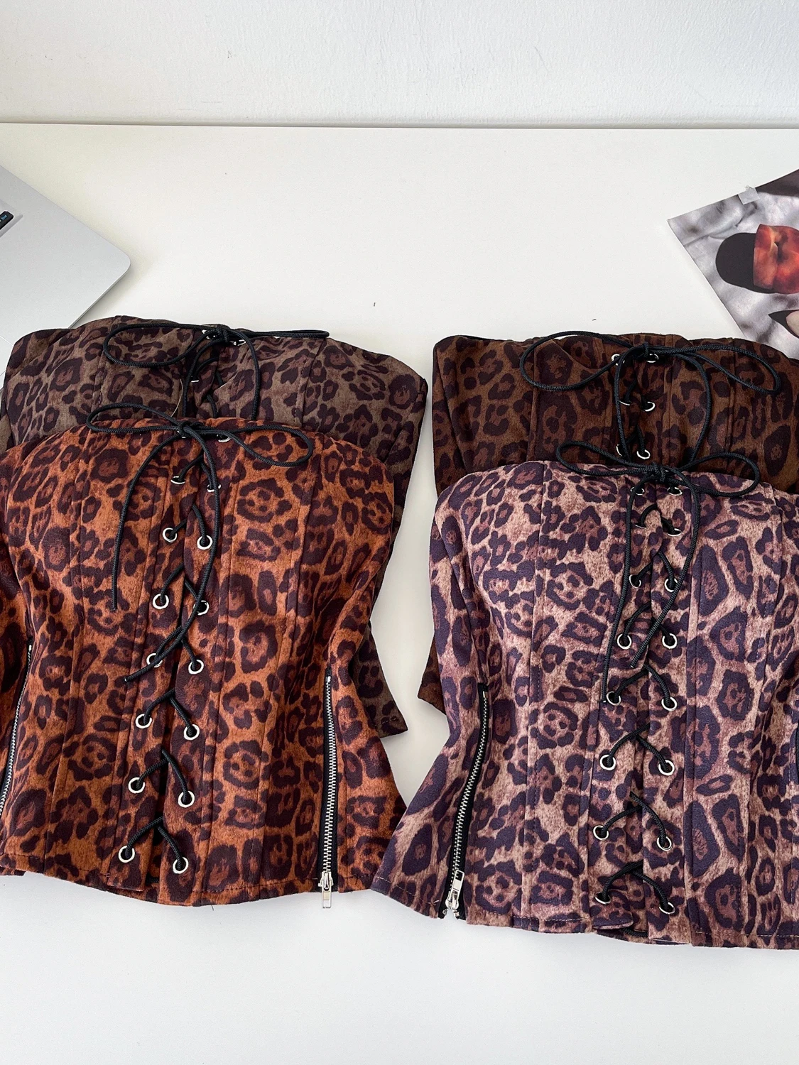 Top corto sexy con stampa leopardata Gilet da donna slim fit con cerniera Design alla moda Bal Summer Faion College Girls