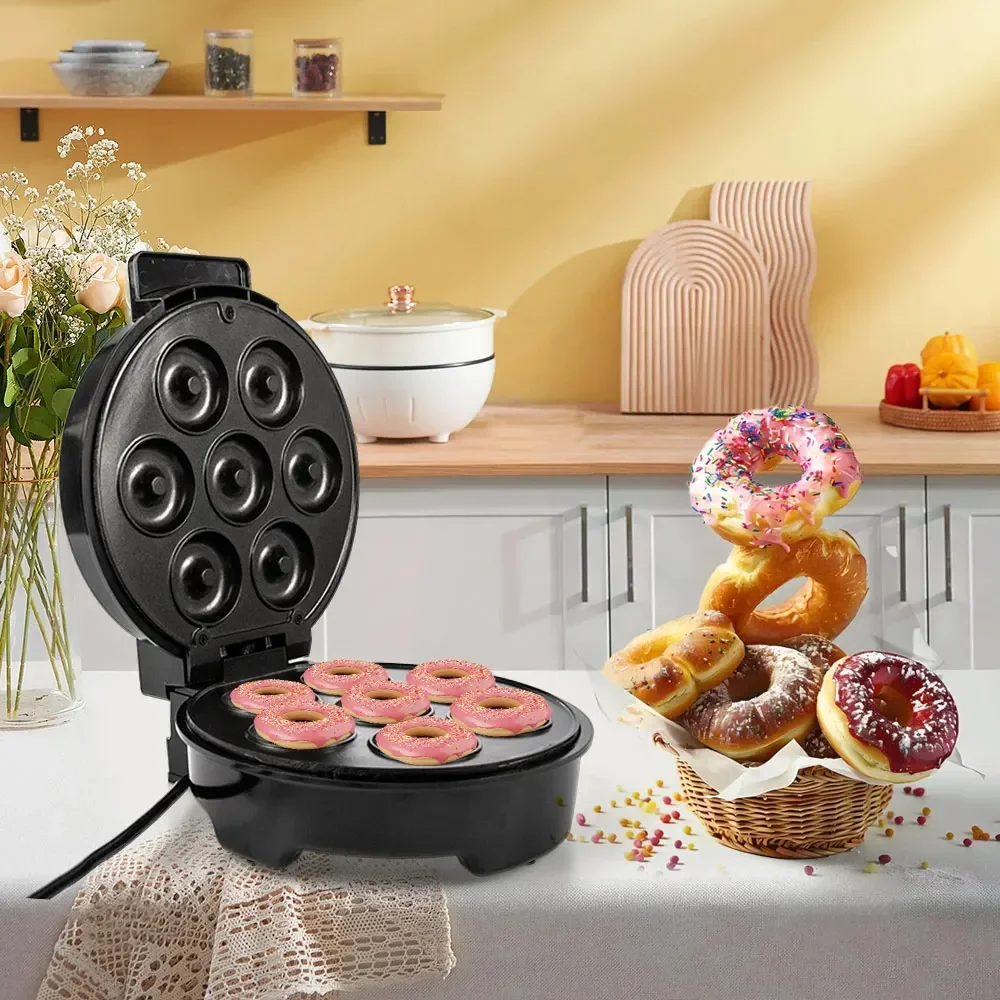 ماكينة صنع الدونات الكهربائية المحمولة وسهلة التشغيل تناسب 7 دونات - مثالية للإفطار والوجبات الخفيفة والحلويات