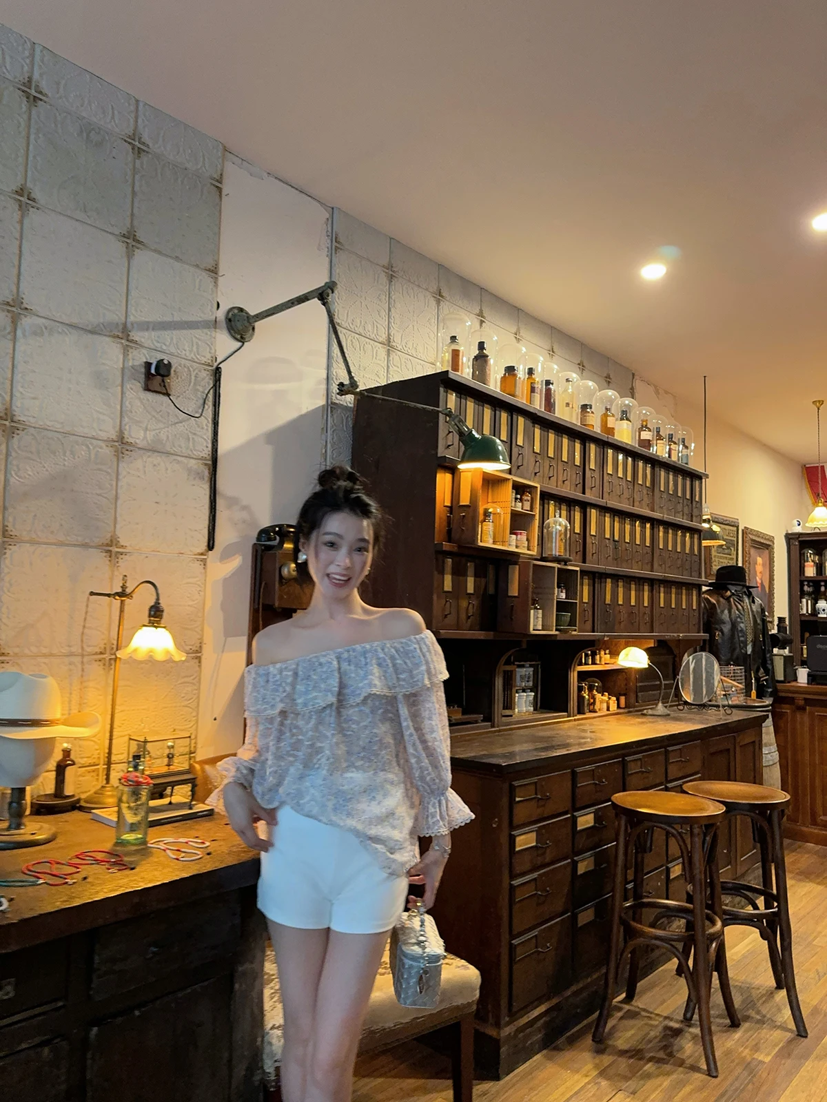 

Желтый яркий топ с цветочным принтом и асимметричным вырезом на плече, женская летняя футболка-трансформер, 00% другого материала