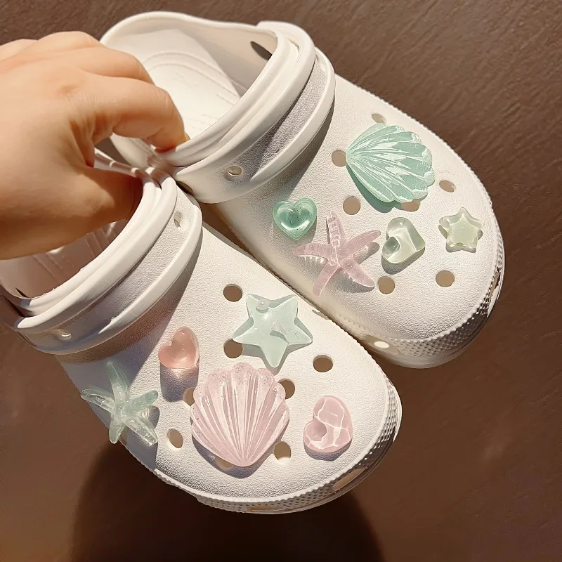 

1 комплект, милые подвески для обуви в виде морской ракушки, аксессуары для сабо, сандалии «сделай сам», сады, украшения для обуви, пряжки, булавки, подарки для мальчиков и девочек