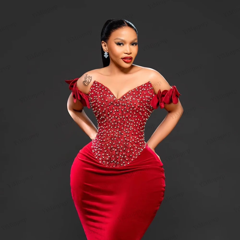 Elegancka, aksamitna, czerwona suknia wieczorowa z koralikami, zdobiona cyrkoniami, afrykańska suknia na przyjęcie weselne Aso Ebi, damska suknia syrenka na urodziny, szyta na miarę.