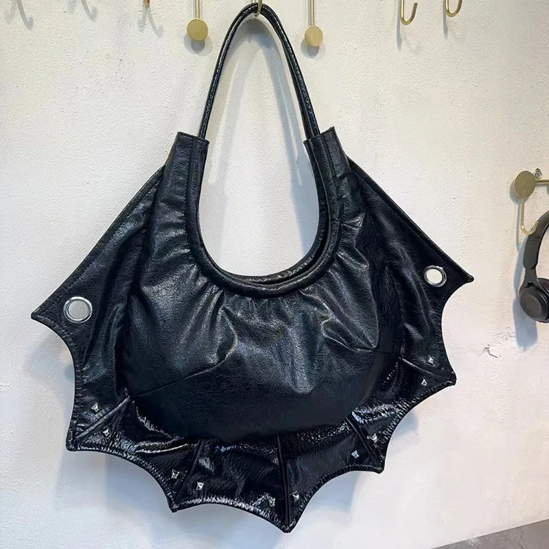 New Black Women Shoulder Bag Vintage Punk Goth Fashion Designer Pu Leather Tote Bag Large Capacity Rivet Handbag