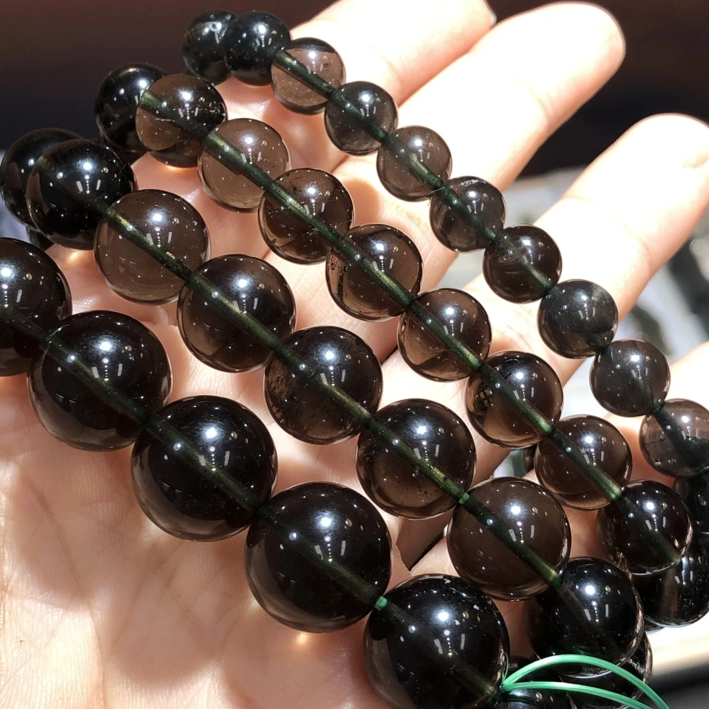 

1 шт. Fengbaowu натуральный Индонезия Cintamani Tektite безопасфордит Сириус метеорит браслет Рейки целебный камень ювелирные изделия подарок