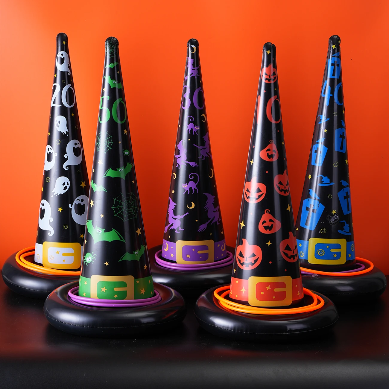 Jogo inflável do lance do anel do chapéu da bruxa do dia das bruxas, brinquedos para crianças adultos, decorações
