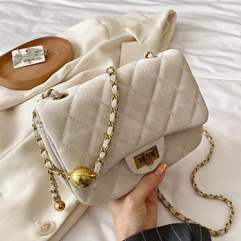 

High-End Women's Crossbody-Bag Crafted From Fine Leather Boasting Paris Vintage Spacious Soft Daily Modern Look​