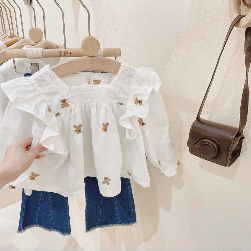 

2024Autumn Girls Suit Sweet Blouse Children's Embroidery Bear White Shirt Denim Flared Pants