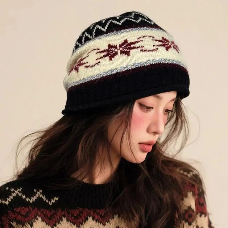 قبعة متماسكة مكتنزة كبيرة الحجم قابلة للطي قبعة شتوية للنساء قبعة سميكة لينة حك الدفء خمر هدية عيد الميلاد العصرية #1