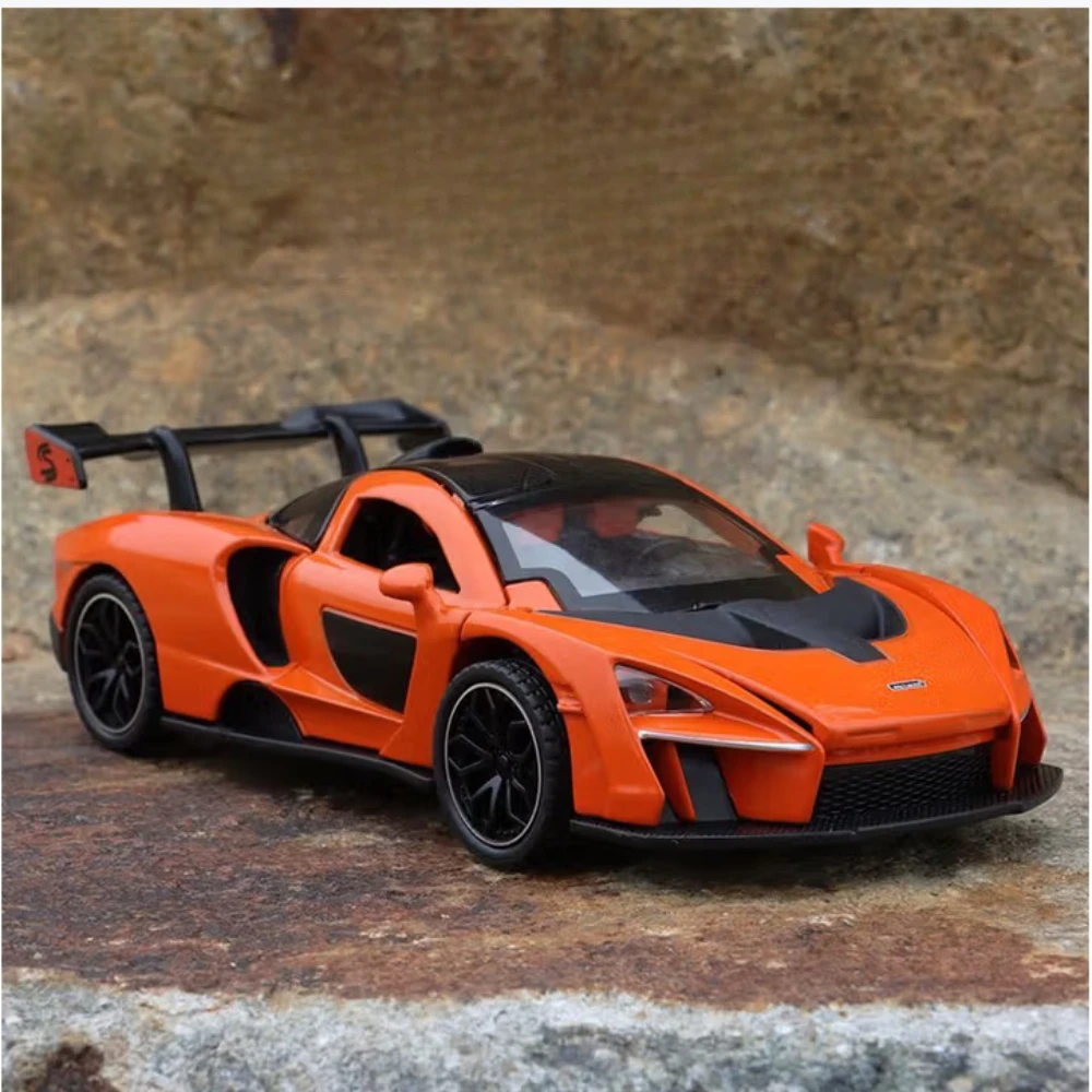 1:32 Scale SENNA 765LT Toy Car Model Alloy Diecast Sound Light 4 Doors Opened Pull Back Vehicle Models for Kids Souvenir