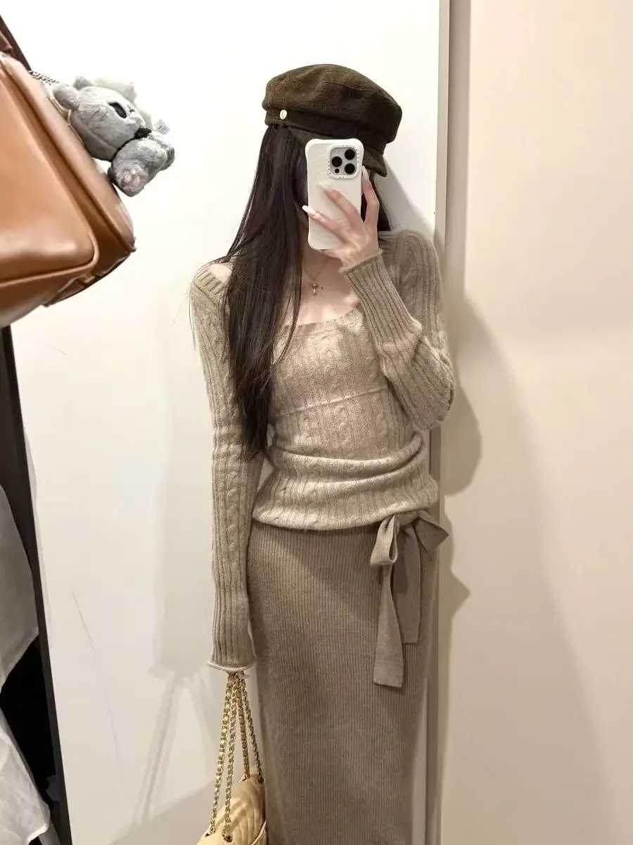 

Tokyo Women's Velvet Doll Feeling Square Collar Sweater Women's Slim Fit Inner Knitted Winter Warm Long Sleeve Wool Blend