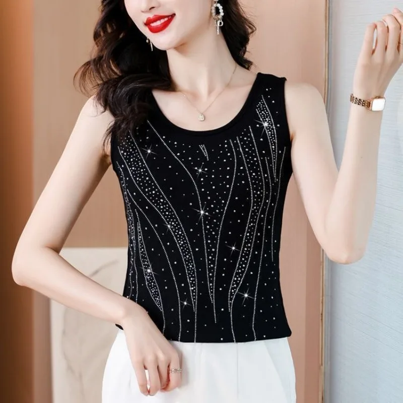 2024 Summer New Inner Wear Sling Sleeveless Suspender Women Slim Fit Chic Solid Color Rhinestones Cropped Tank Top image 3